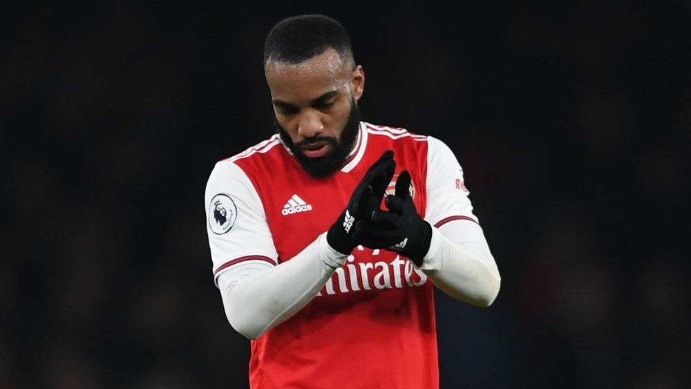 Lacazette won't push for exit if Arsenal fail to qualify for Champions League. GOAL