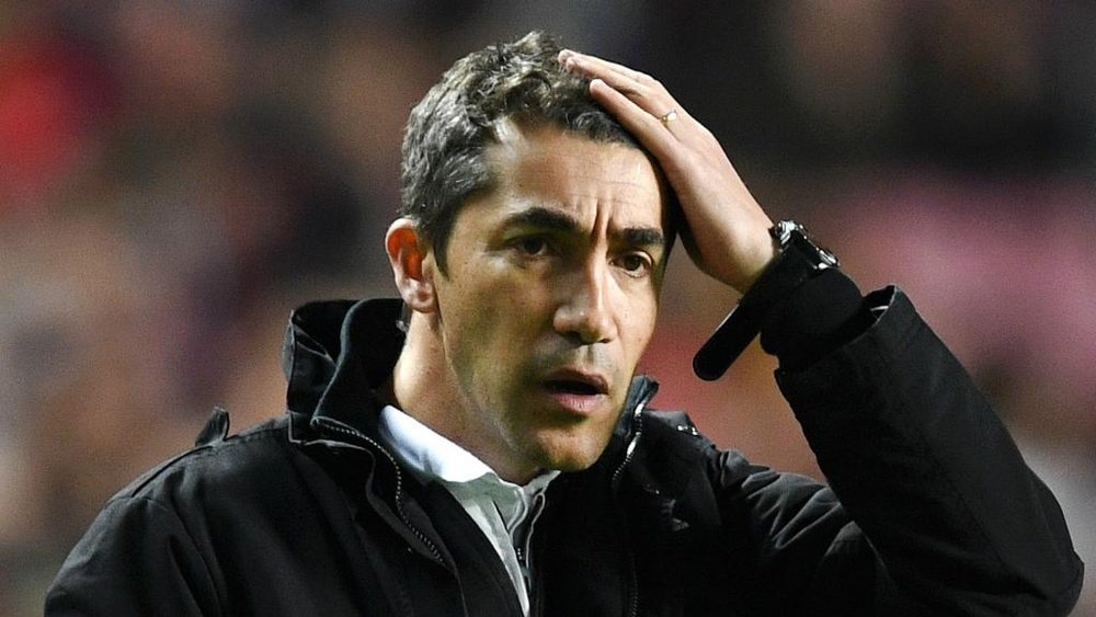 Benfica coach Lage takes blame for Zenit defeat.