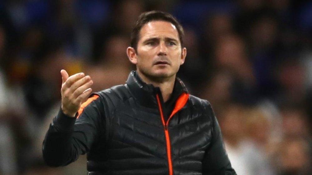 Lampard's Chelsea 'looking in the mirror' as rivals do battle. GOAL