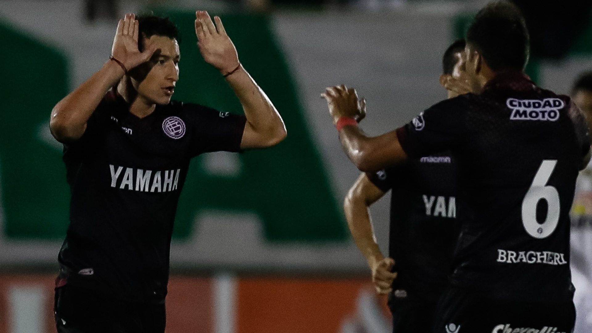 Copa Libertadores Review: Lanus score five as Chapecoense draw