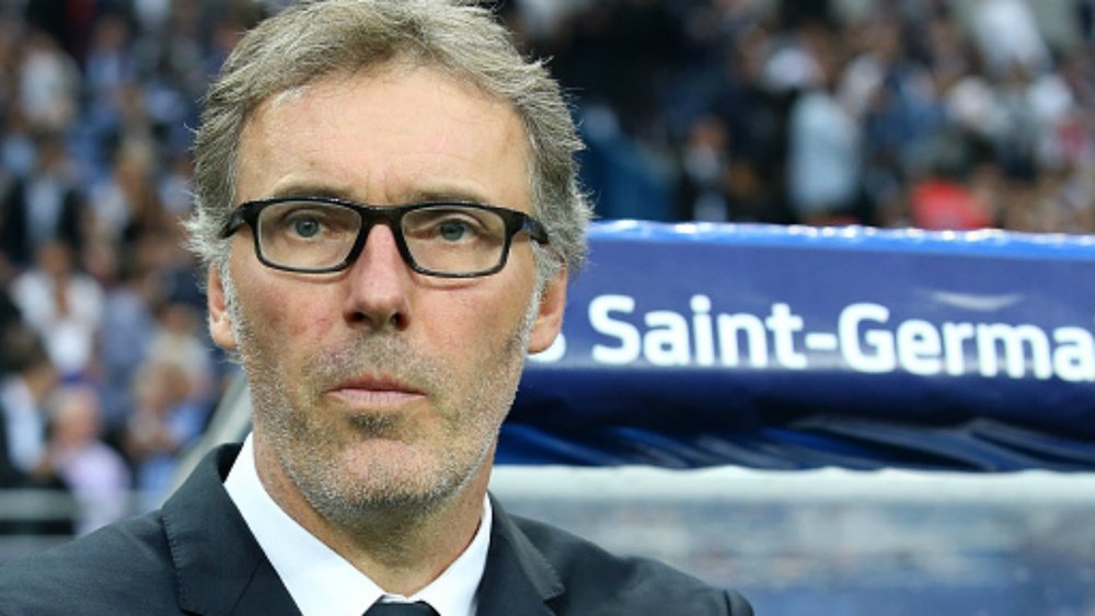 Blanc diz que fragilidade da Ligue 1 dificulta PSG na Champions League