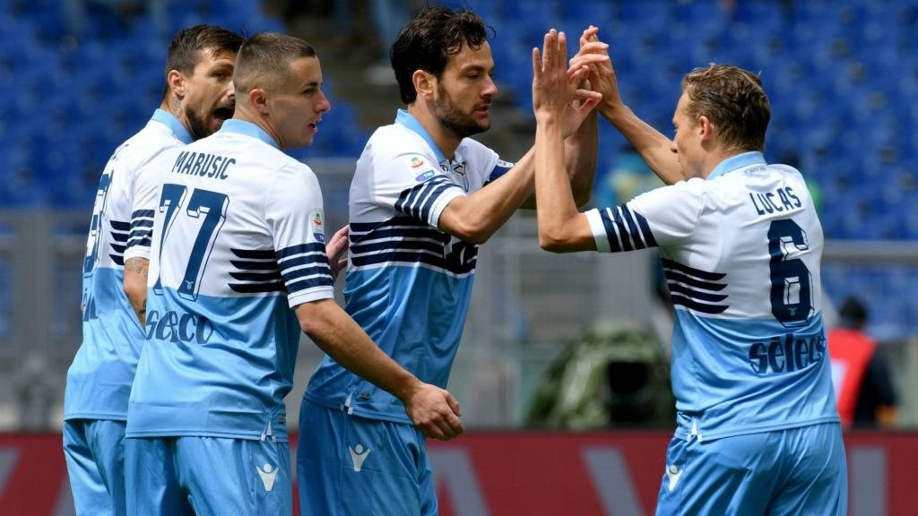 Coppa Italia, la Lazio presenta la maglia per la finale del 15 maggio