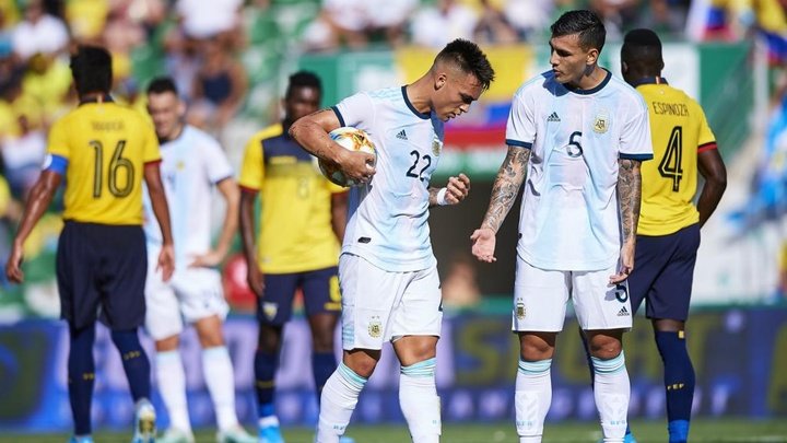 Scintille fra Lautaro e Paredes nella vittoria per 6-1 sull'Ecuador