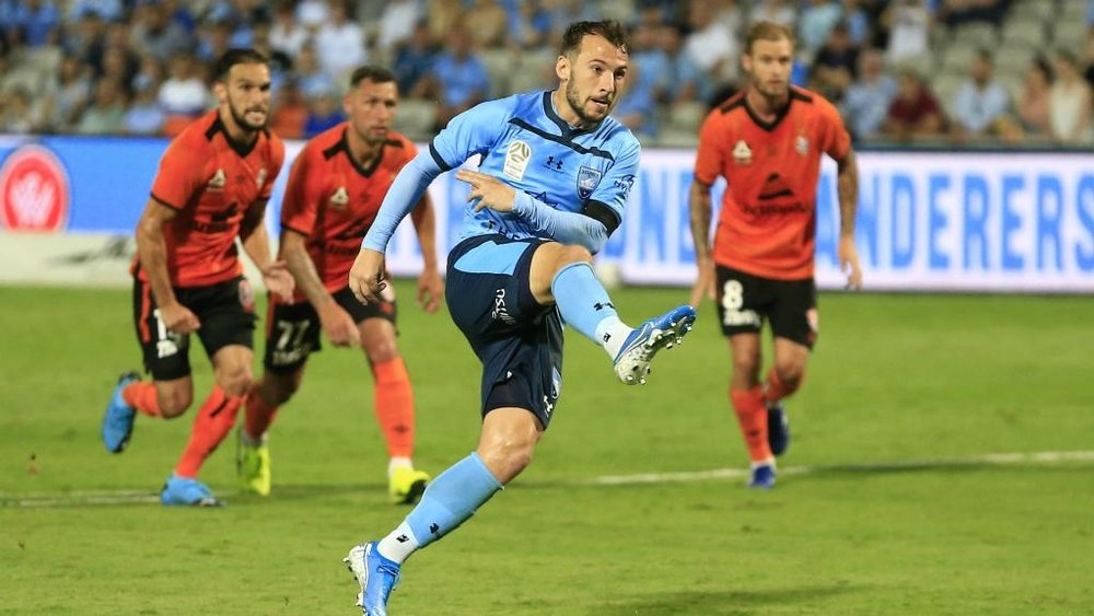 Adam le Fondre scored the only goal of the game in Sydney's victory over Brisbane. GOAL