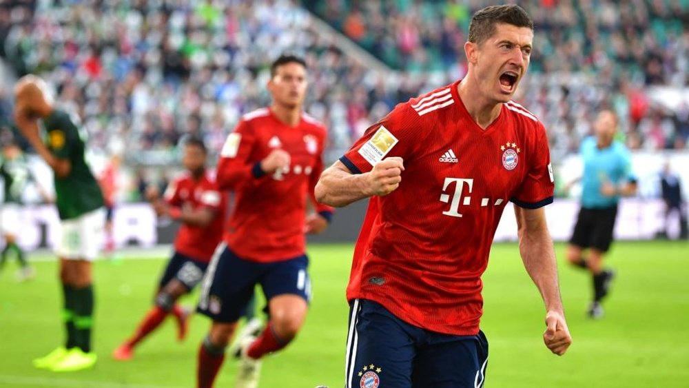 Lewy is back in the goals. GOAL