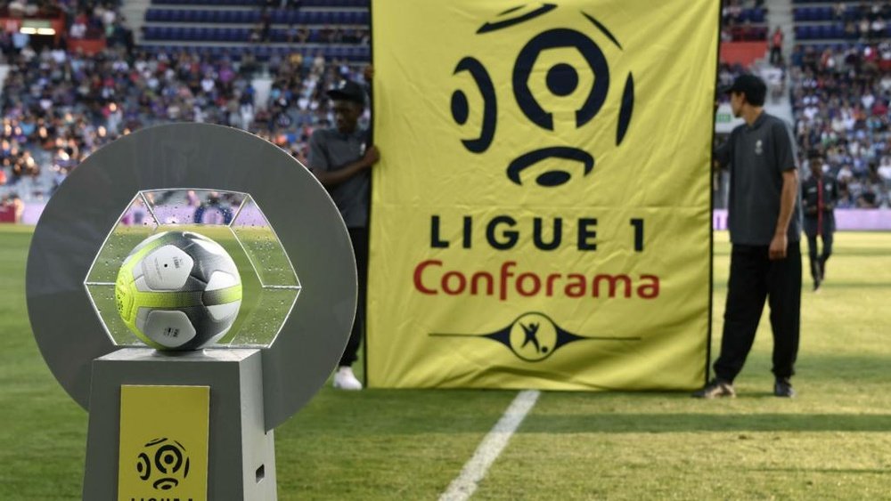 There will be no handshakes in Ligue 1 until further notice. GOAL