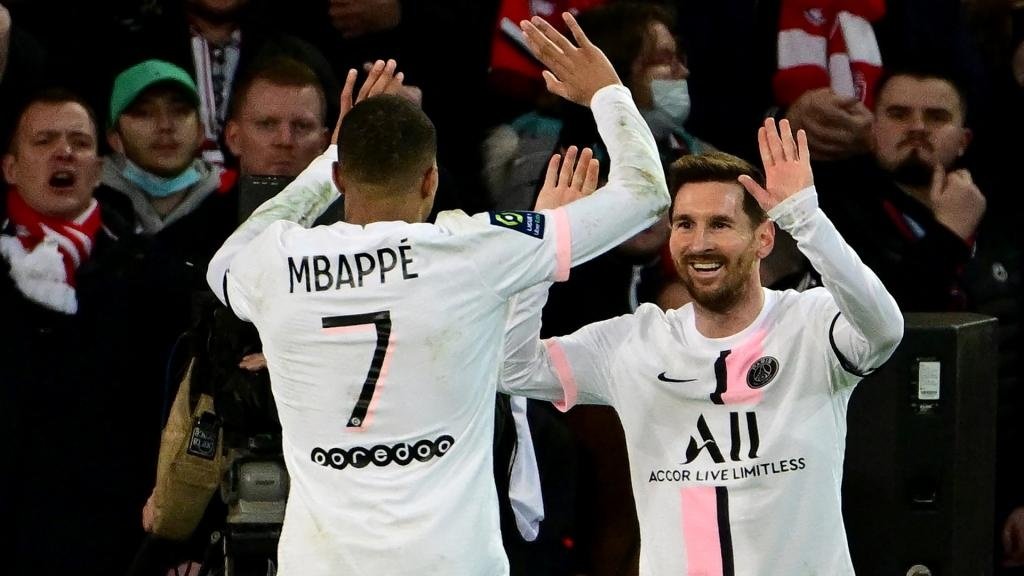 Rennes : Bruno Génésio défend le bilan du PSG. AFP