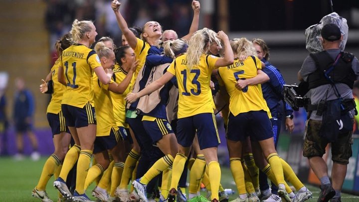 Sembrant winner at the death sends Sweden through to England semi-final showdown