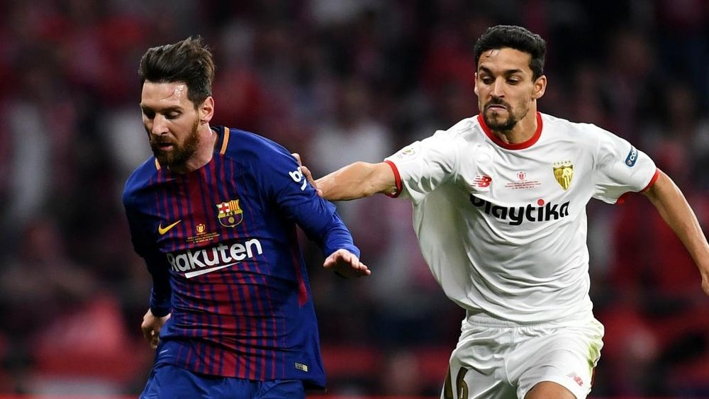 Sevilla may have to face Lionel Messi's Barcelona without Jesus Navas. GOAL