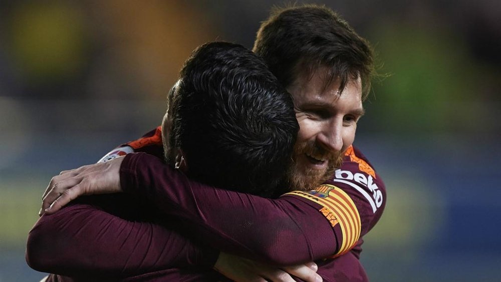 Suarez admits Villarreal red swung it for Barcelona. Goal