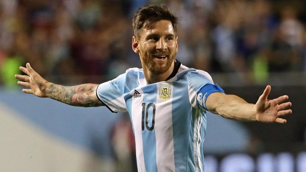 Biglia hopes that Messi can win the World Cup. GOAL