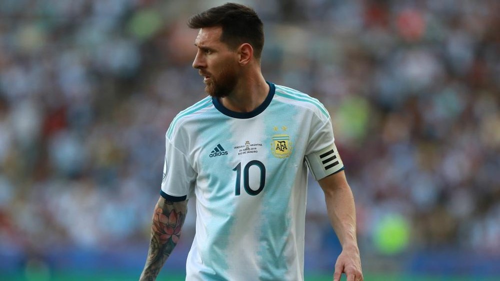 Messi still vital for Argentina – Scaloni.