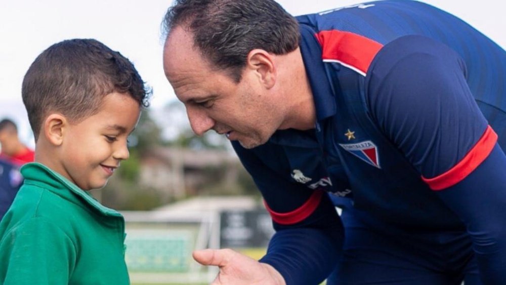 Uma tarde 'além do futebol' para Ceni em Chapecó