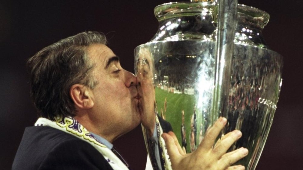 Lorenzo Sanz foi presidente do Real Madrid entre 1995 e 2000. Goal