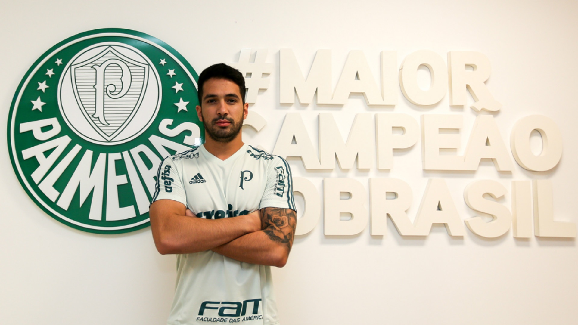 Luan deve fazer estreia 'de verdade' pelo Palmeiras e virar solução