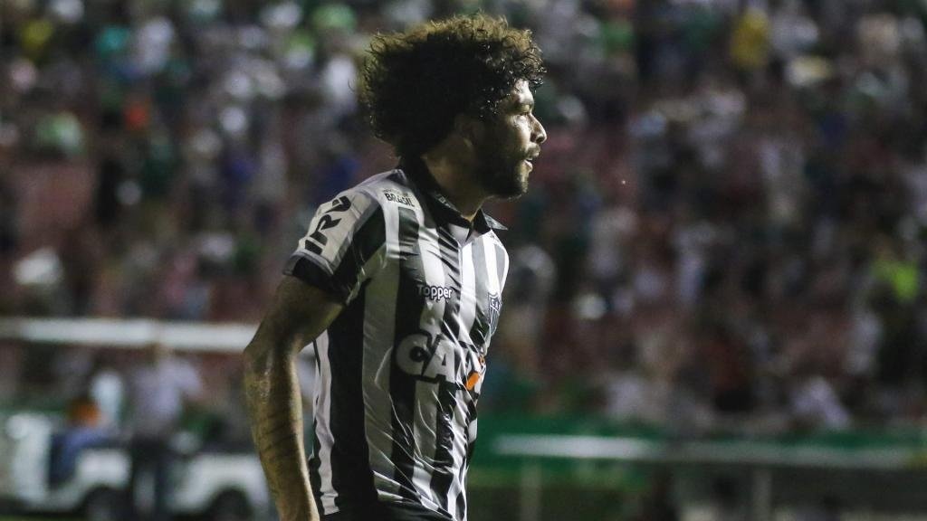 Luan celebra o gol apontado ao Uberlândia. GOAL