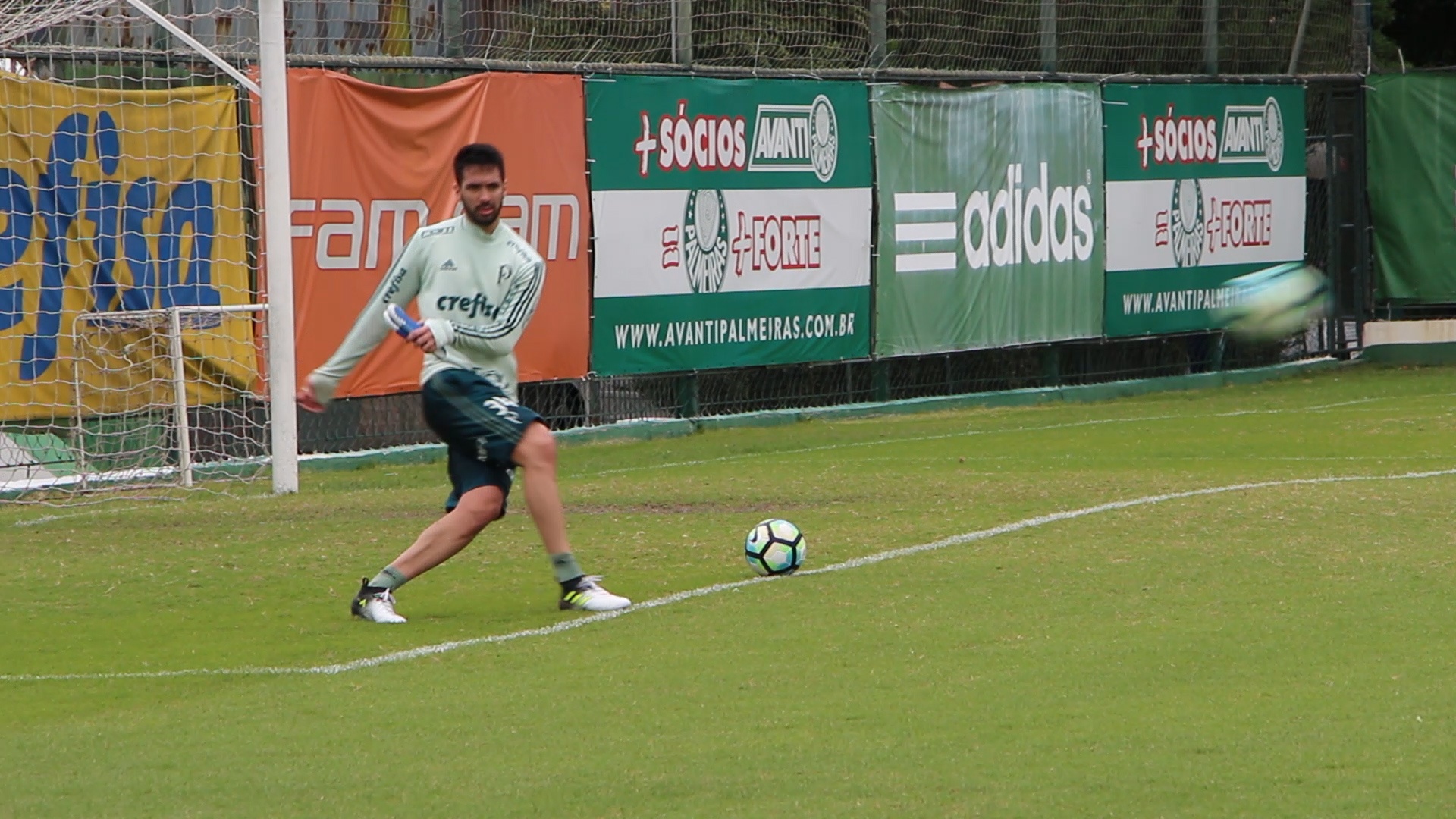 Apresentação de Luan acontece na hora certa por causa do desfalque de Mina