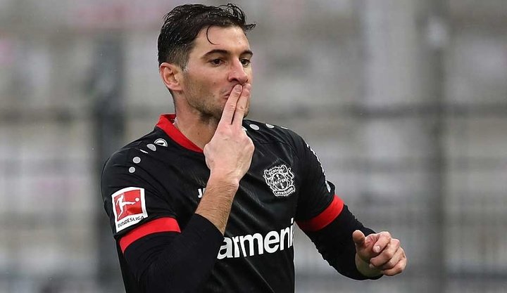 Leverkusen desiste de emprestar Lucas Alario ao Palmeiras no mercado da bola