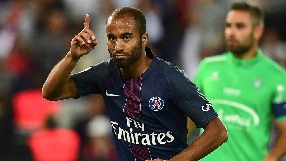 Lucas 'not happy' at PSG. Goal