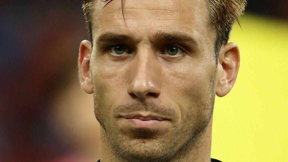Biglia will wear 21 at Milan. GOAL