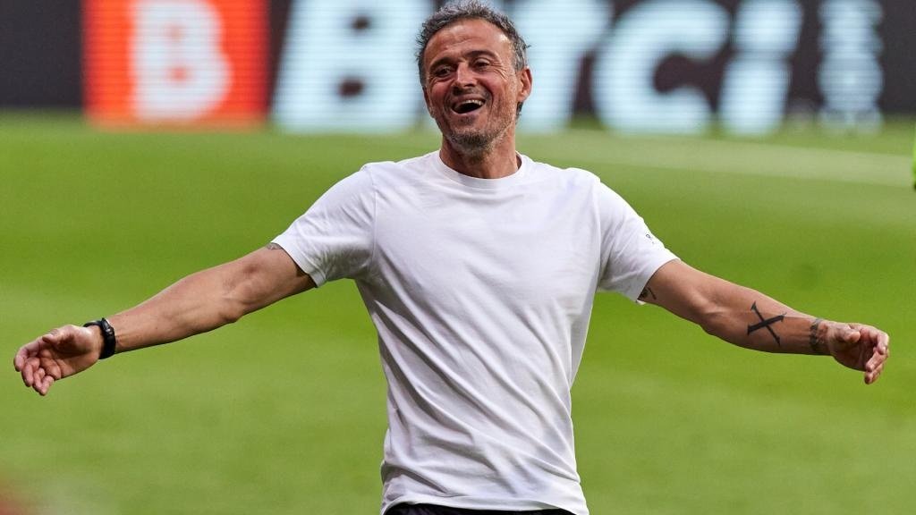 Luis Enrique will lead Spain out against Sweden on Monday. GOAL