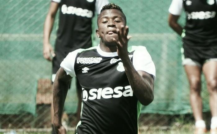 Atlético-MG em negociação para contratar lateral-direito colombiano