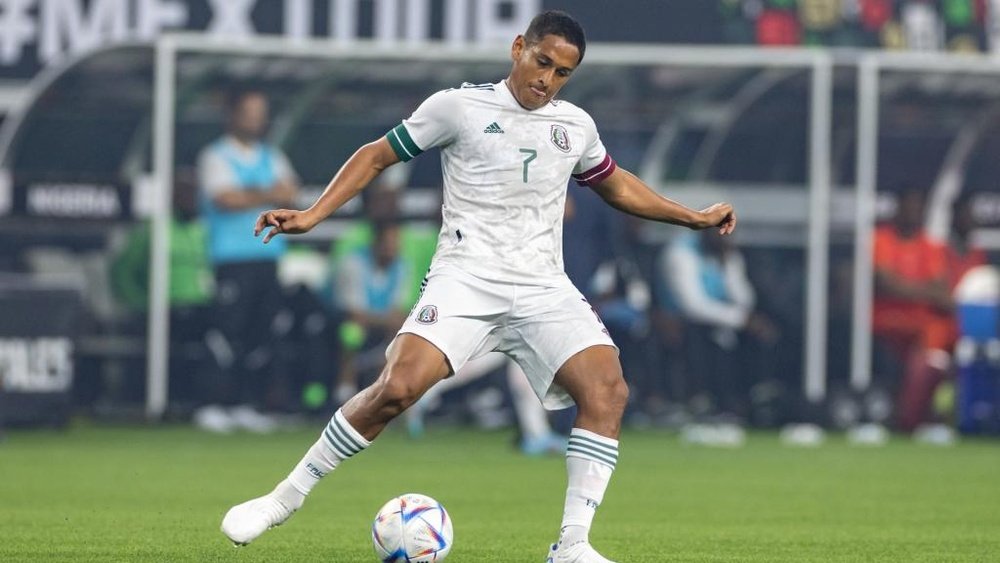 Mexico struggle in Jamaica. GOAL