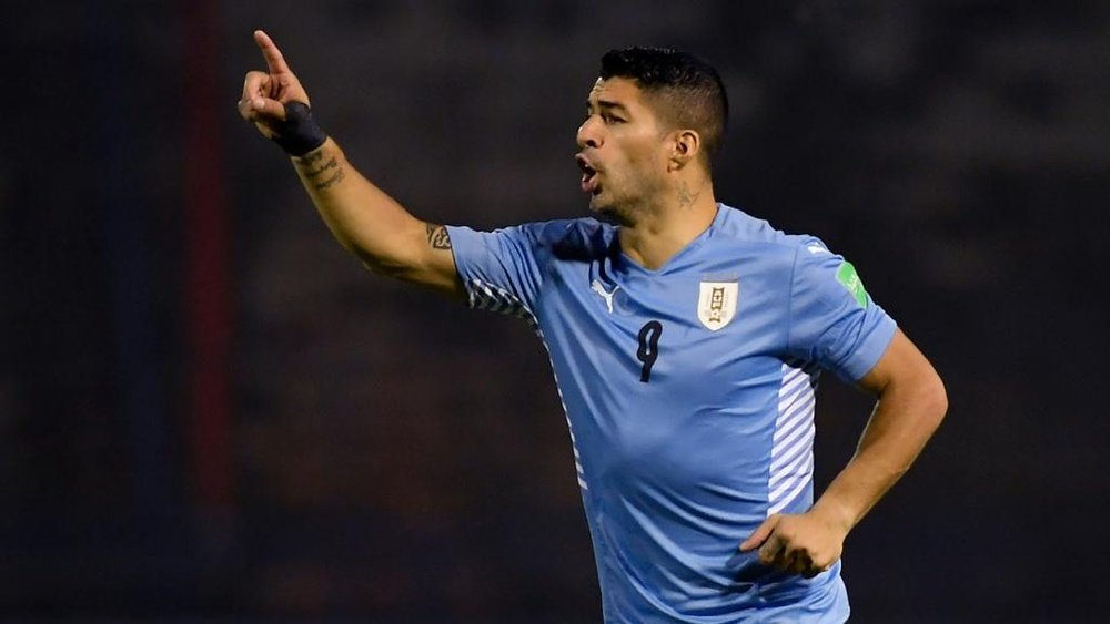 Suarez targets World Cup glory. GOAL