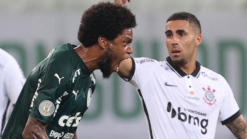 Luiz Adriano: maior artilheiro do Palmeiras no Derby no século. Goal