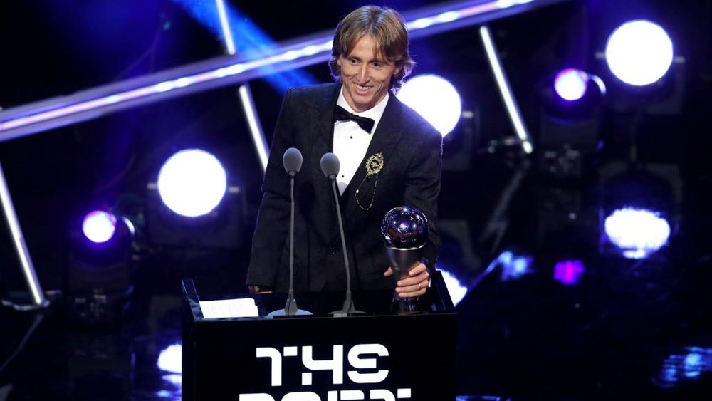 Cavani doesn't think Modric deserves the award. GOAL