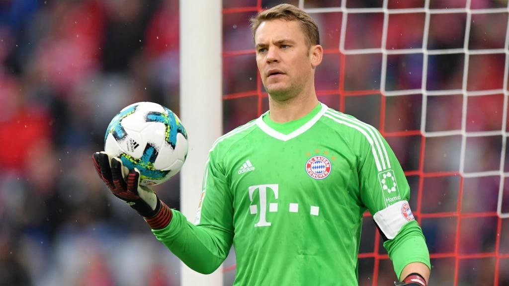 Neuer fully fit, will start on the bench