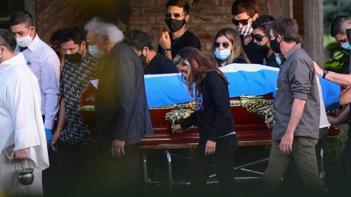 Diego Maradona dies: Argentina and Napoli great's lawyer hits out at emergency services