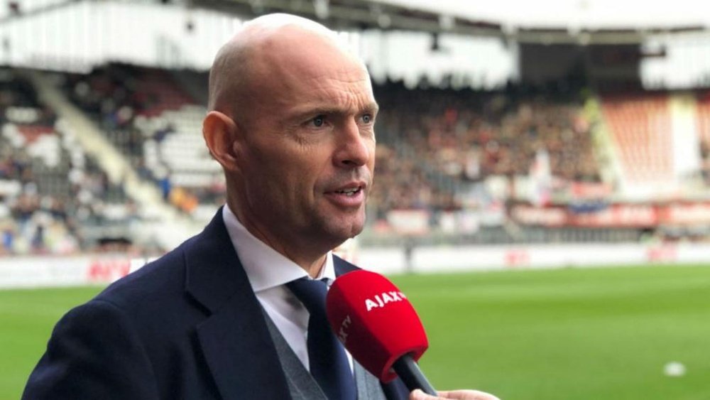 Keizer and his staff have been suspended by Ajax. GOAL