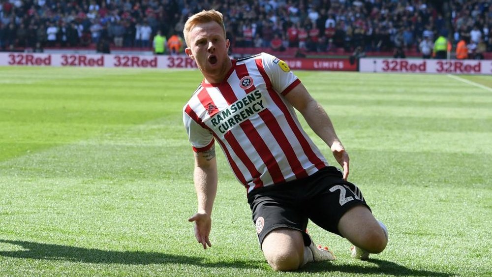 Mark Duffy gave Sheffield United a 2-0 victory to guide them closer to promotion. GOAL