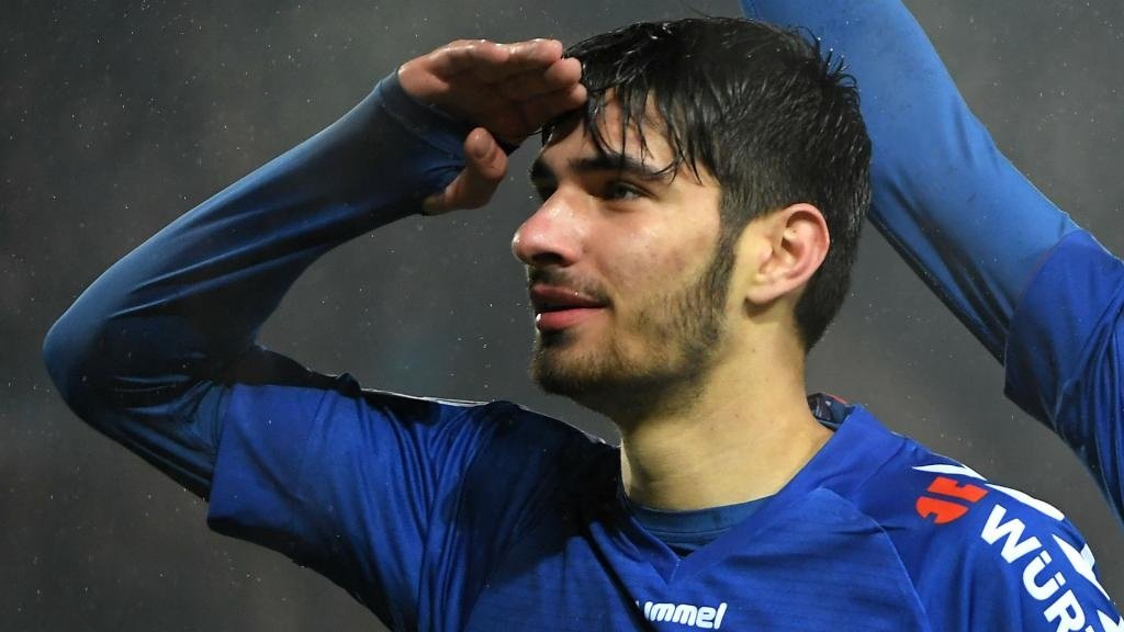 Lyon have completed the signing of Martin Terrier from Lille. GOAL