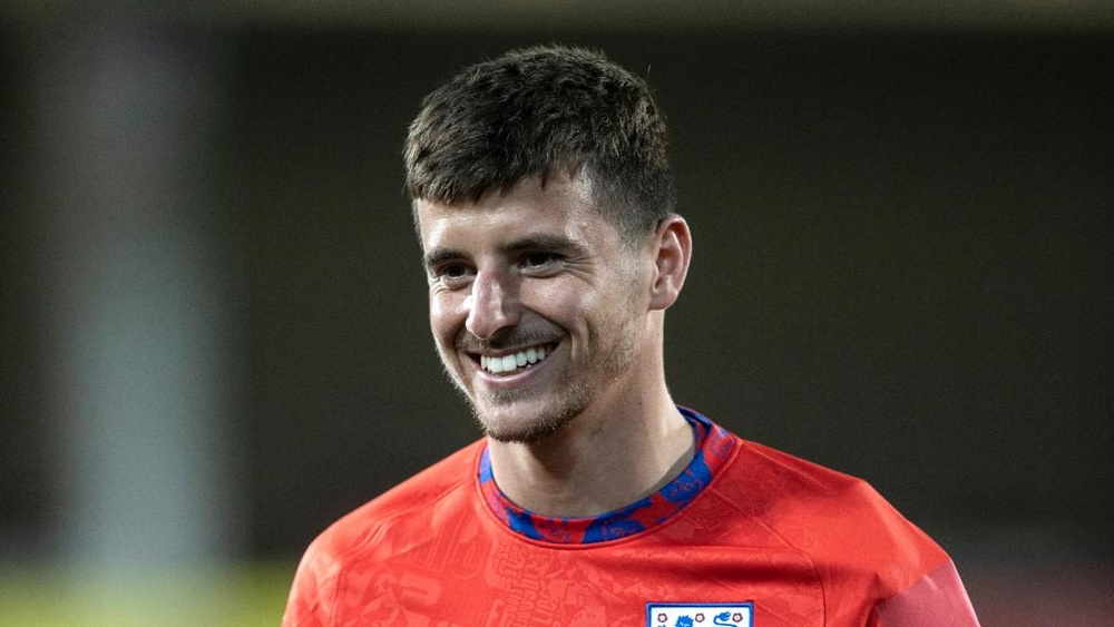 Mount convinced to get COVID-19 vaccine after Euro 2020 isolation