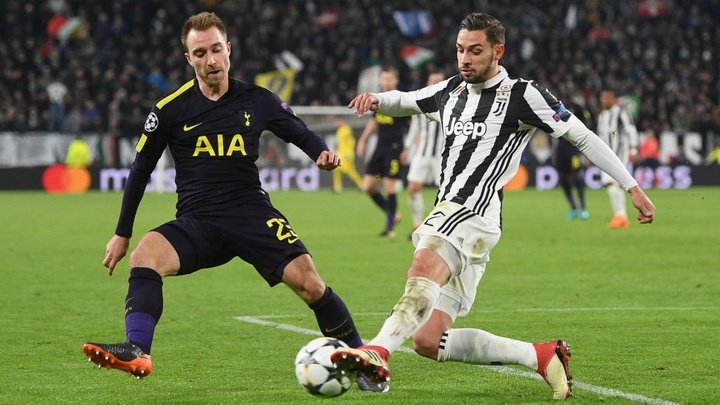 Juventus defender De Sciglio eyes Premier League challenge in Champions League last 16