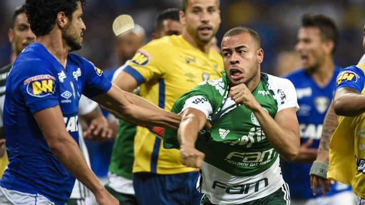 Desfalques para Cruzeiro e Palmeiras por confusão