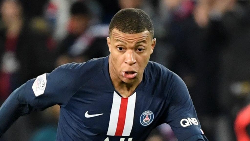 Tuchel says Mbappe is not difficult to manage despite Mbappe's reaction to being subbed. GOAL