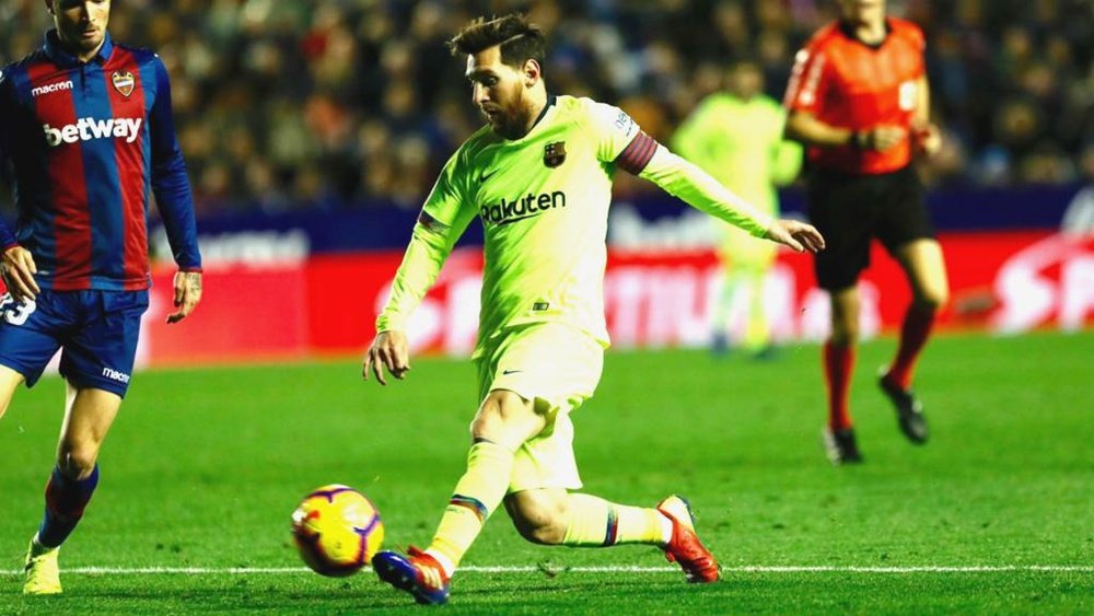 Lionel Messi is the best, says Amor.