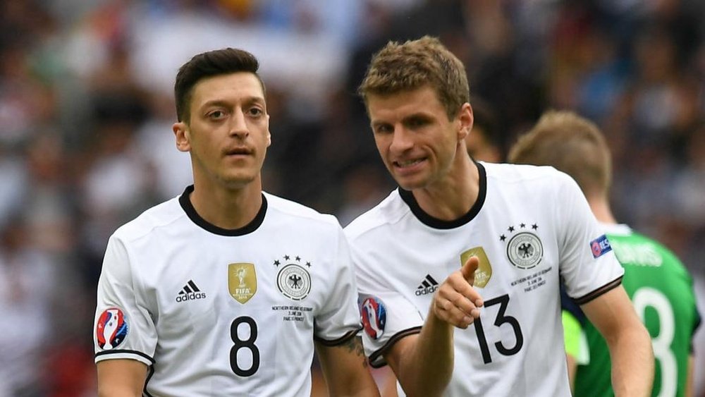 Muller culpa imprensa pela polêmica sobre Ozil e garante: não existe racismo na seleção alemã. Goal