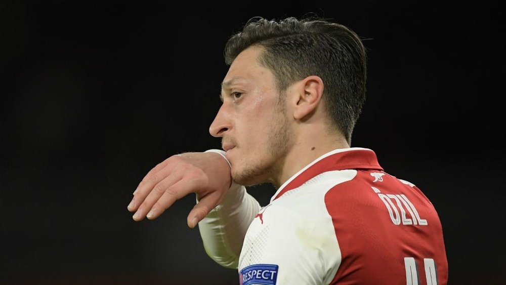 Ozil has a change in number. GOAL