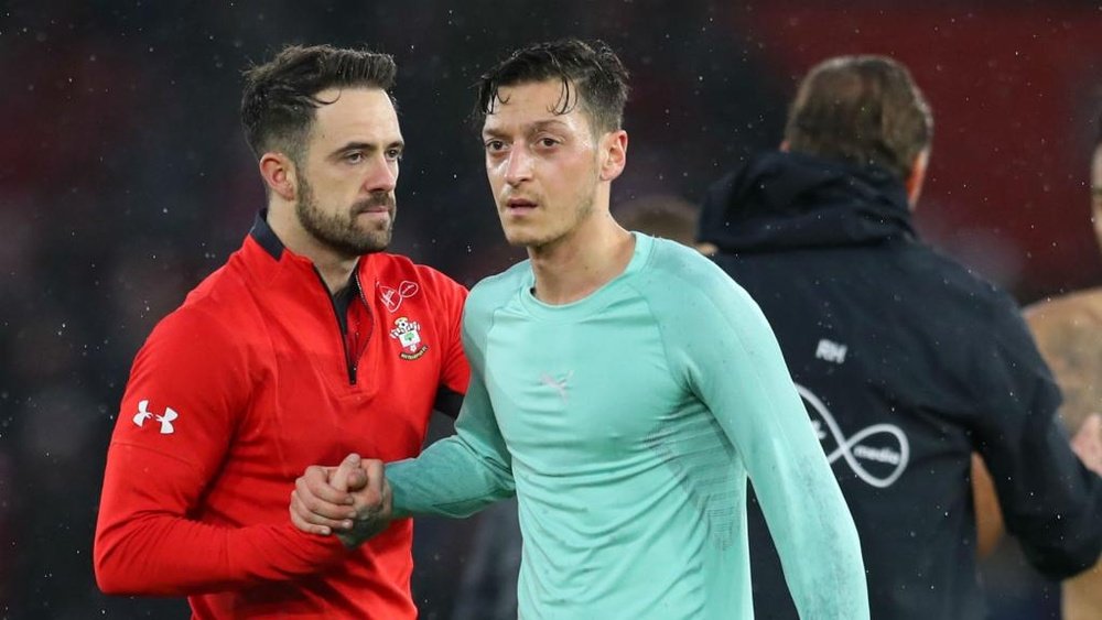 Ozil's salary not important to Arsenal boss Emery. Goal
