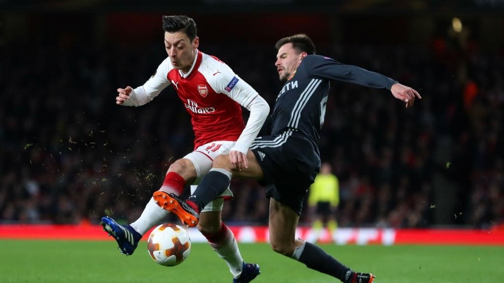 Mertesacker: Ozil can get better