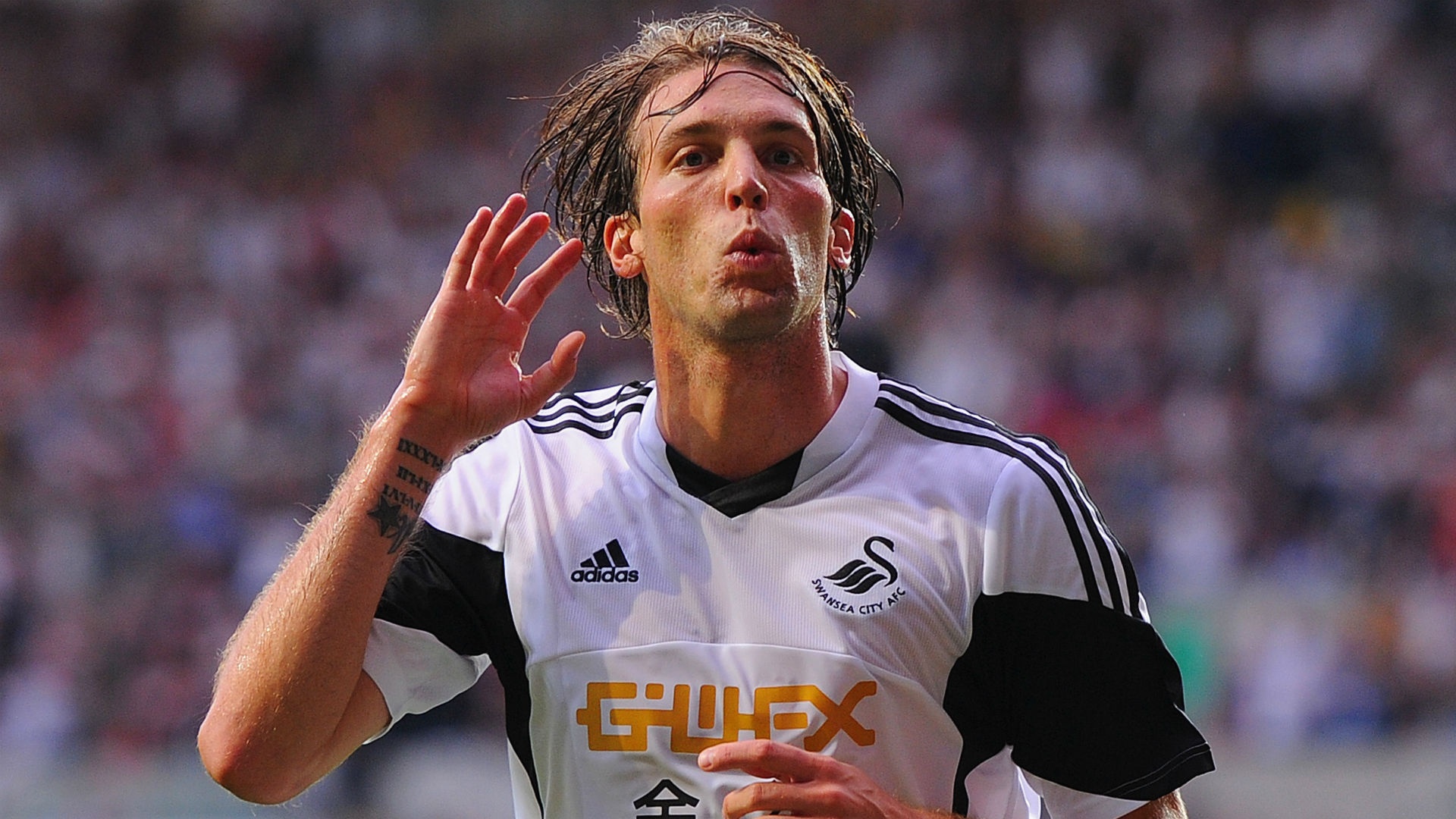 Michu confirms retirement