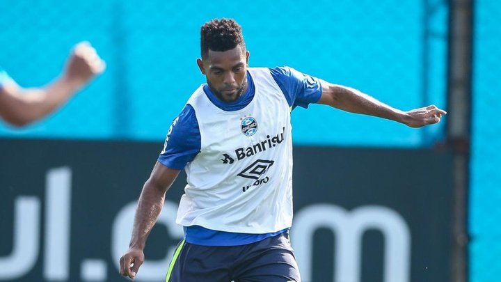 Borja é regularizado no Grêmio e pode estrear contra a Chapecoense