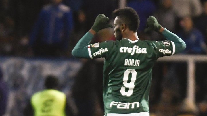 Borja ficou cinco horas sem fazer gol, mas ultrapassou Ademir da Guia