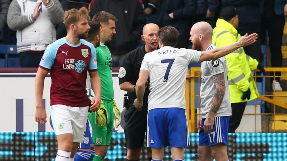 Neil Warnock was once again annoyed with the officials. GOAL