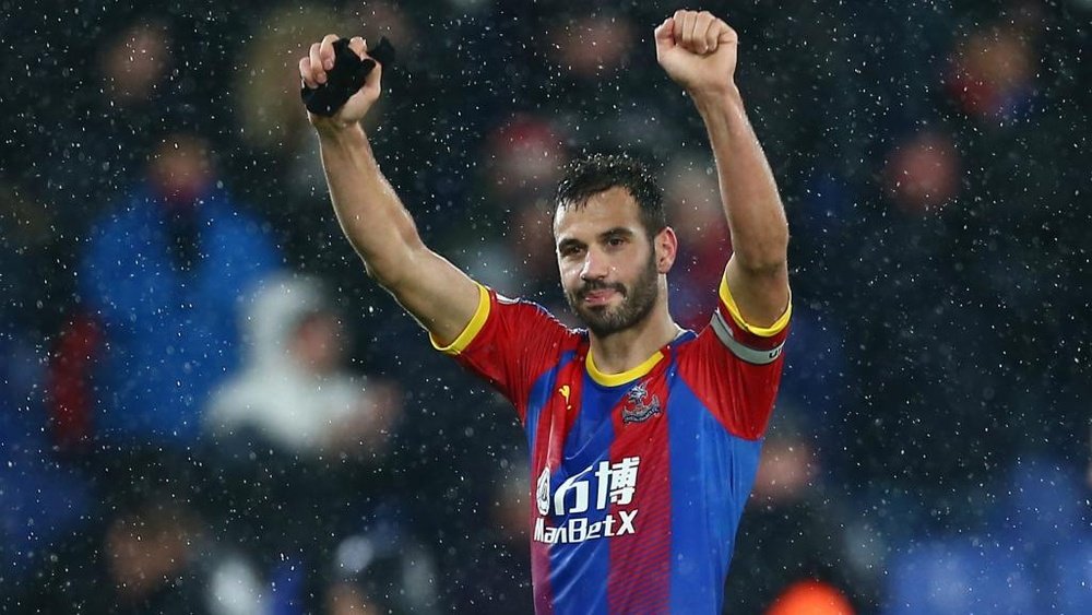 Milivojevic's excellent long-range strike in the first half secured the win for Palace. GOAL