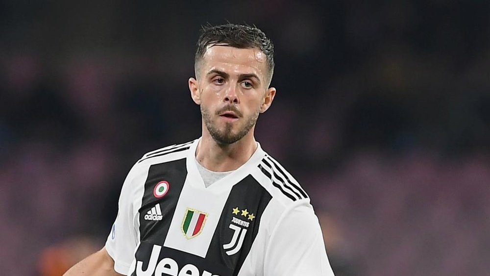 Miralem Pjanic does not want to leave Juventus. GOAL
